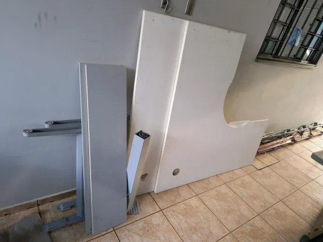 Mesa de escritório desmontada ACEITO PROPOSTA