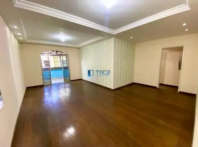 Apartamento amplo, com quatro quartos, para aluguel no bairro Manoel Honório-188m²-Juiz de
