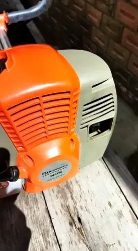 roçadeira Husqvarna 345FR usada
