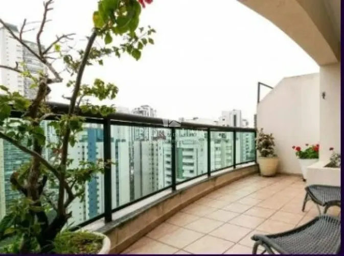 Cobertura 3 suítes, 4 vagas, 189 m² no Anália Franco.