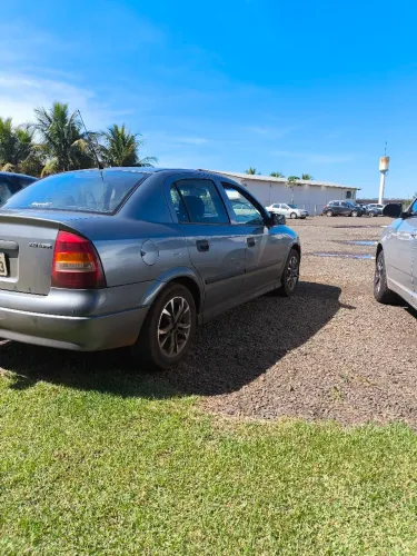 Chevrolet Astra Sedan 2.0/cd/ GLS/ Adv. 2.0 16V 4P 2000