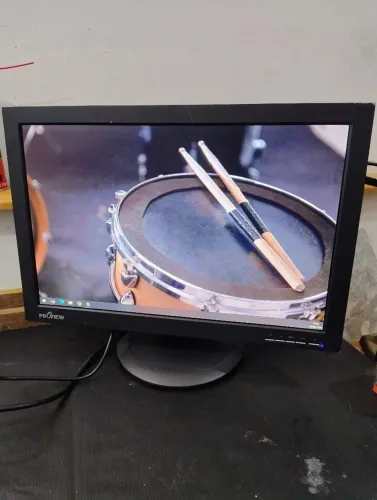 Monitor LCD Proview 19 Polegadas