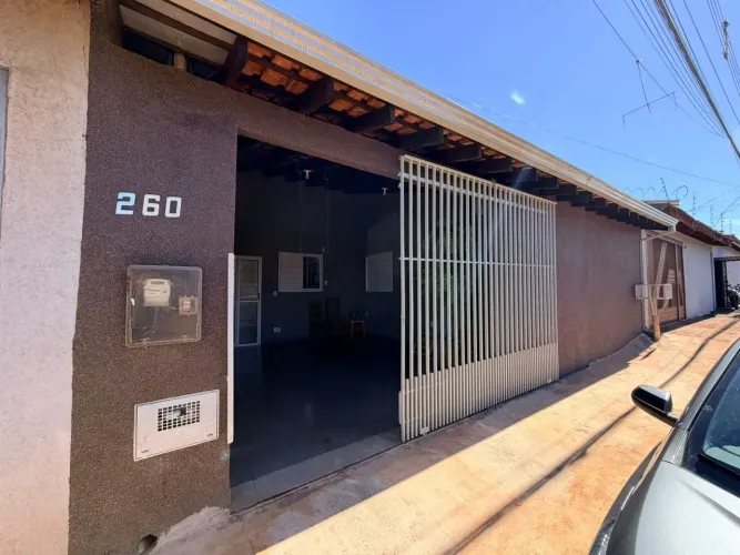 Imóvel para venda possui 110 metros quadrados com 3 quartos em Jardim Inápolis - Campo Gra