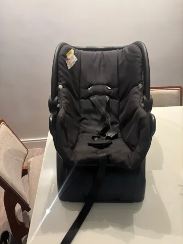 Bebê conforto com base