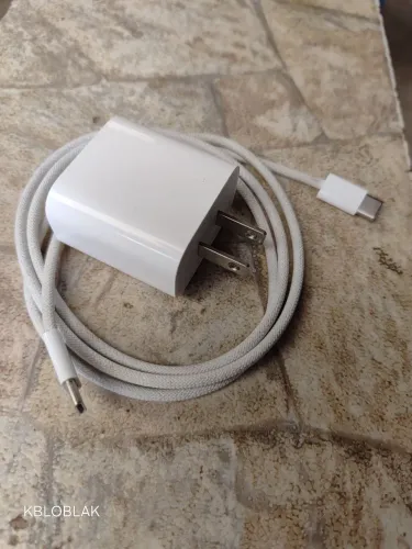 Carregador turbo de iPhone original Apple com cabo tipo C pronto pra uso