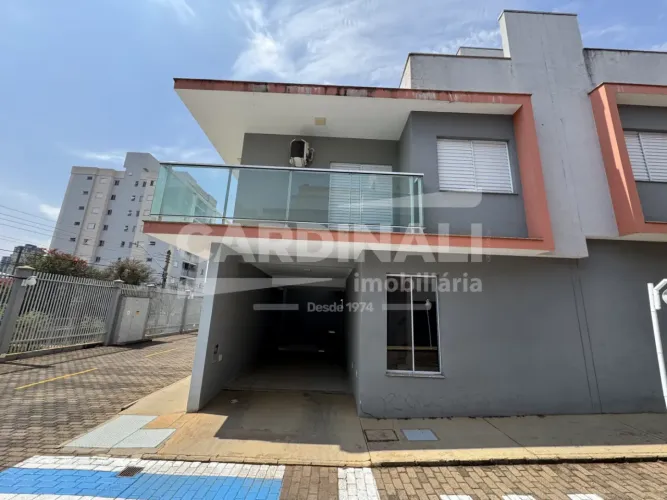 Imóvel bem localizado.