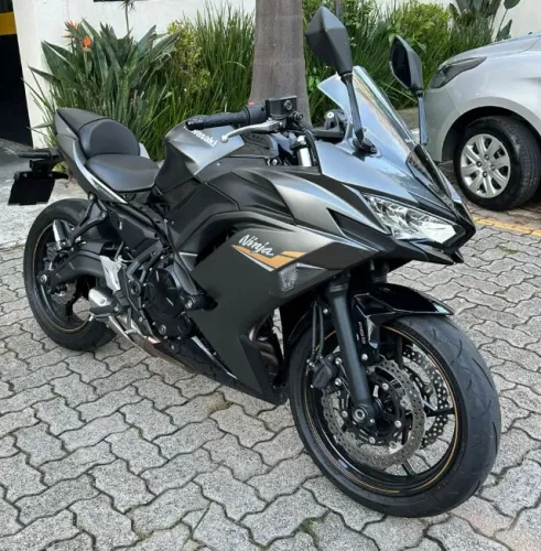 Kawasaki Ninja 650R 2024 - Impecável