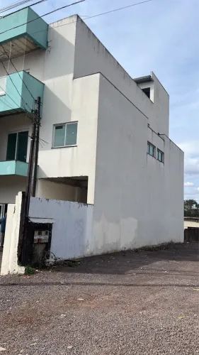Prédio ao lado do shopping JL