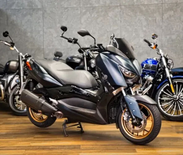 YAMAHA XMAX 250 ABS 2022/2023