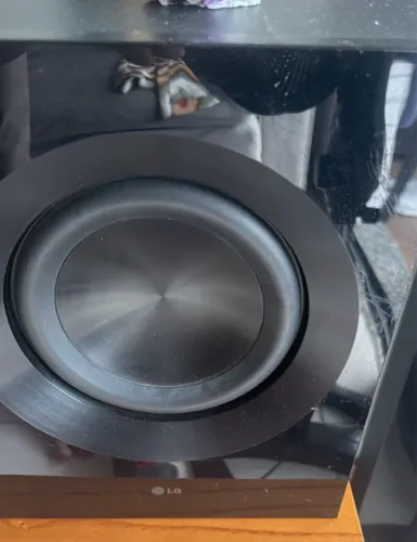 6 Caixas de som (equivalente ao Home Theater LG BH7520TW . Alta potência e qualidade!
