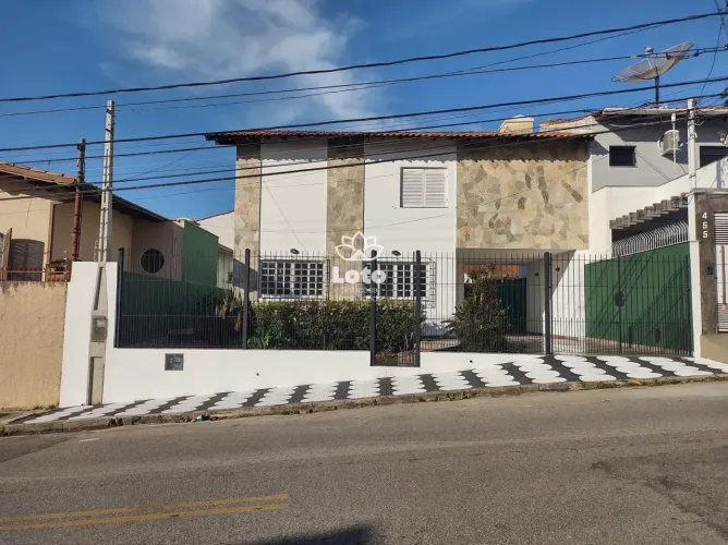 Excelente Casa para venda com 197 m com 3 quartos em Vila Lavínia - Mogi das Cruzes - SP