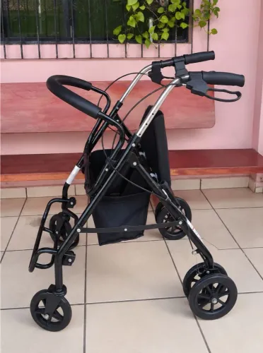 Andador para idoso, Semi-novo 