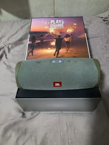 JBL CHARGE 4