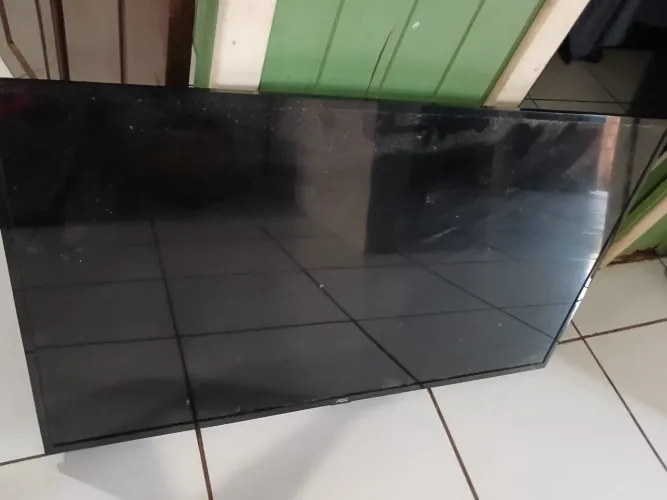 Vende-se TV aoc 43 polegadas