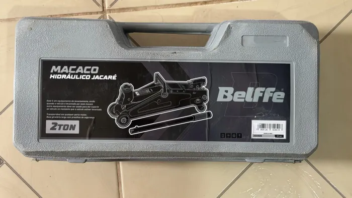 Macaco Hidráulico Jacaré Belfe 2 Toneladas com Maleta - Modelo 300506 + Chave de Roda