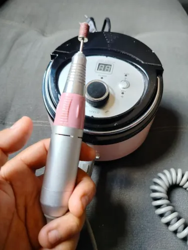 Lixadeira para alongamento de unhas