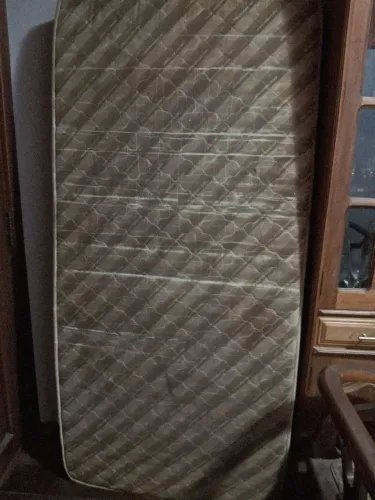Vende- se Colchão Solteiro