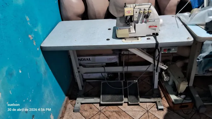 Maquina de costura galoneira industrial,overlock industrial 