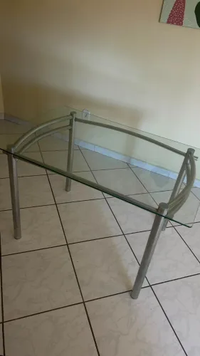 mesa retangular de vidro