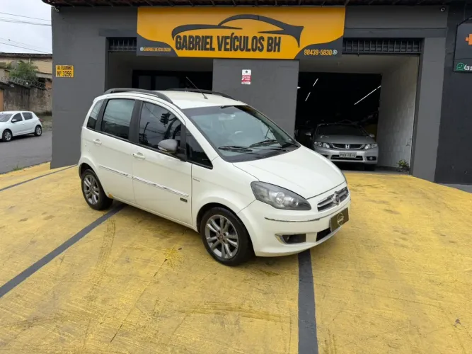 Fiat Idea Essence 1.6 Flex 16V 5P 2015