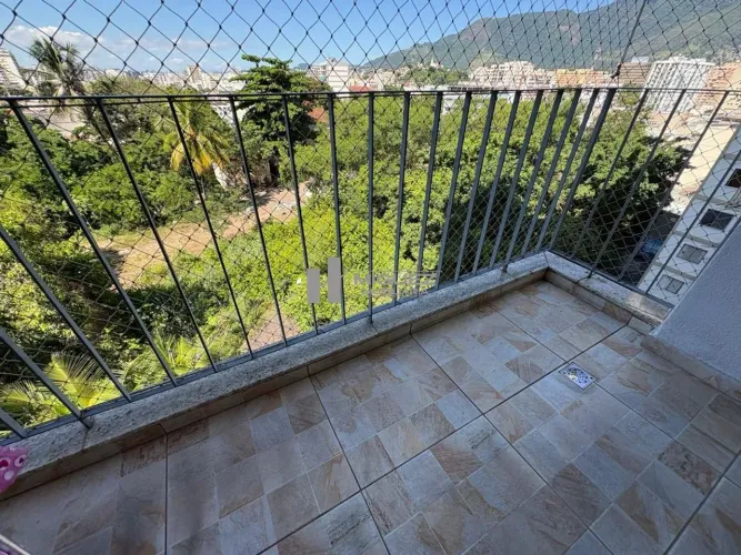 Apartamento à venda na Rua Visconde De Santa Isabel com 52m², varanda, sala quarto, com a