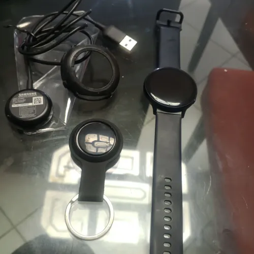 Relógio Samsung Galaxy watch SM R820 com defeito não liga, parou de repente no estado