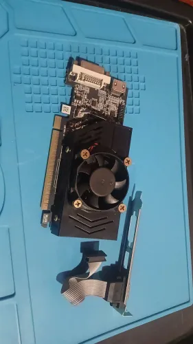 Placa de vídeo gt 730 de 4gb ddr3 modificada