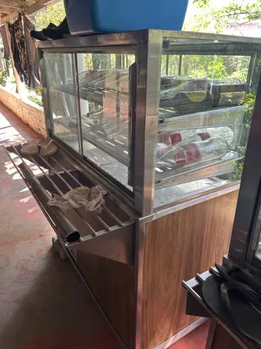 Estufa refrigerada uma sendo quente e a outra gelada em ótimo estado