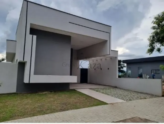 Oportunidade - Casa em Condomínio - Caçapava - Condomínio Reserva do Vale - 3 Dormitórios 