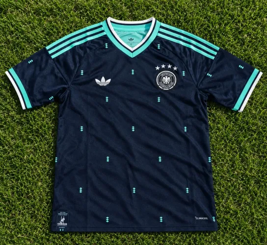 Camisa Alemanha II Torcedor 26/27