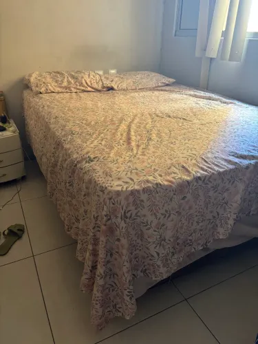 Vendo CAMA BOX CASAL