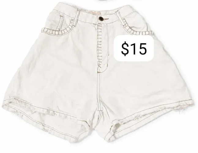 Short jeans