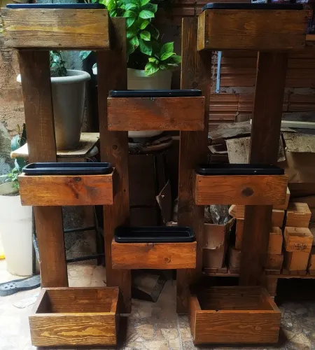 Suporte rústico decorativo para plantas