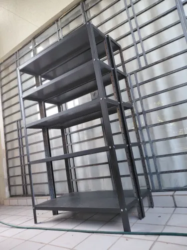 Vendo 2 estantes usadas, R$ 150 cada
