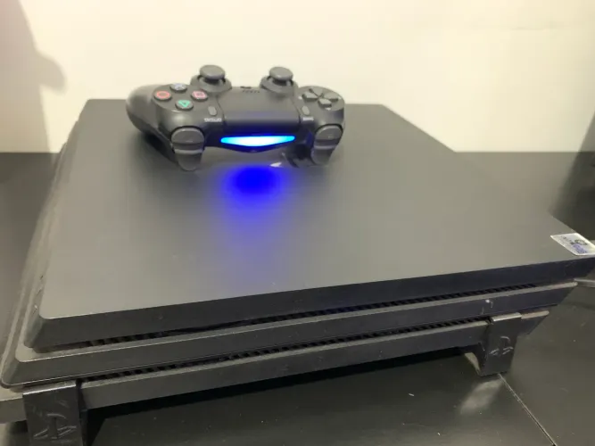 PS4 Pro - Bem Cuidado