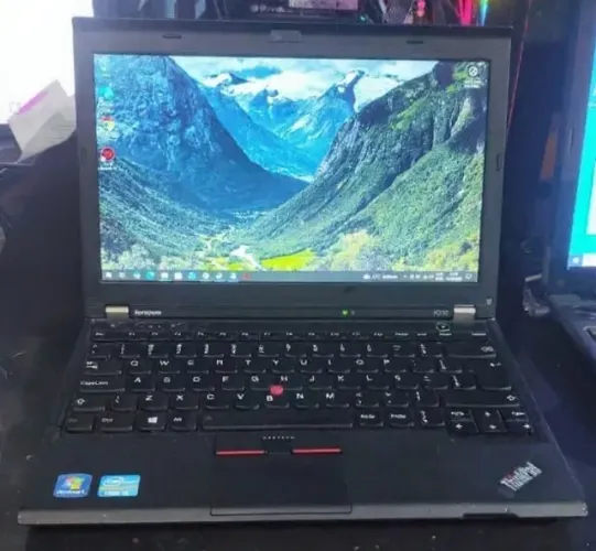Notebook pequeno - Lenovo Processador I5 com HD SSD