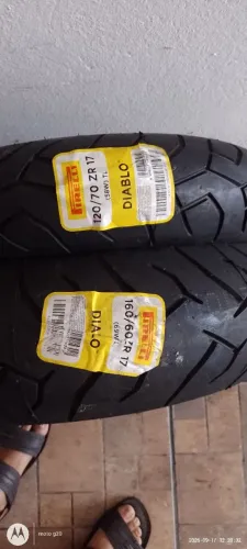 Vendo kit de pneus novos aro 17 para motos de média e alta cilindrada