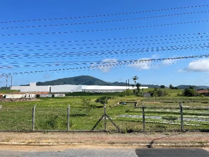 Terreno próximo a Fluidra e Multilog