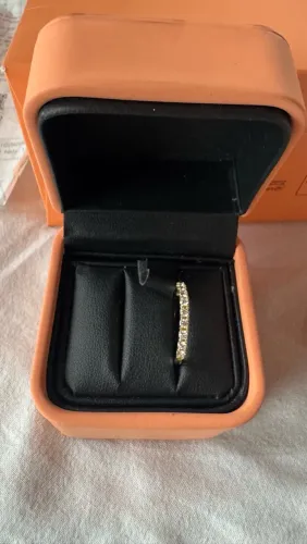 Vendo anel de ouro com diamantes