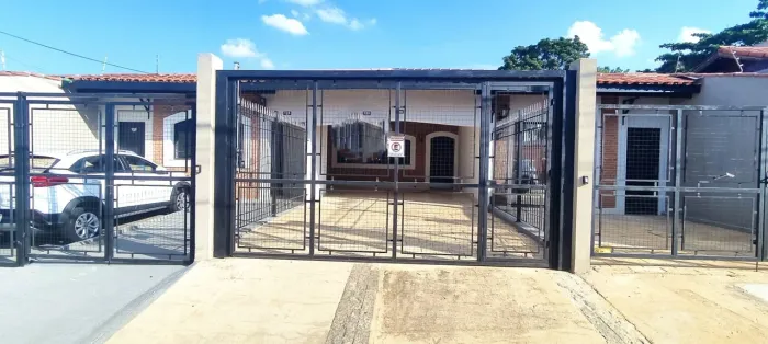 Casa Comercial para Aluguel em Itu 3 Quartos, 4 Vagas, Piscina e Churrasqueira