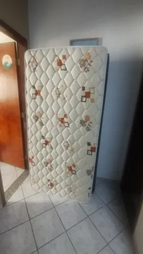 COLCHÃO SOLTEIRO E BASE