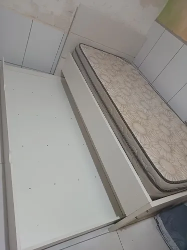 Cama solteiro com colchão 
