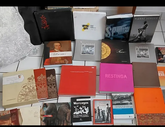 Livros de Pierre Verger e outros