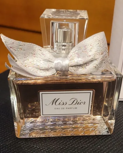Perfume Miss Dior - EAU DE PARFUM - 100ML