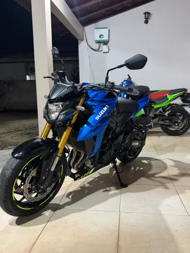 Suzuki GSX-S 750