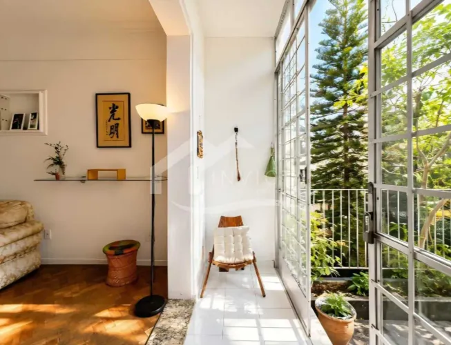 Belíssimo apartamento de dois quartos com Garden!!