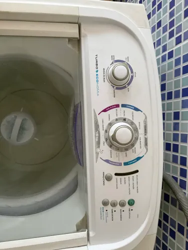 Máquina de Lavar Electrolux Turbo Economia 15kg