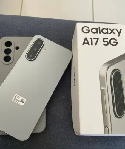 Galaxy A 17 5 g perfeito estado novo na caixa