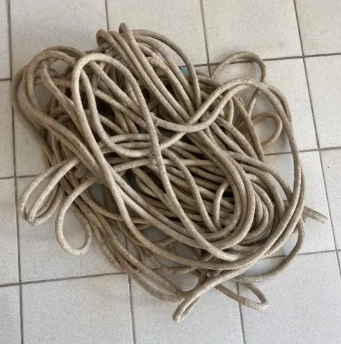Corda 57 metros de comprimento e 50mm de espessura para obra