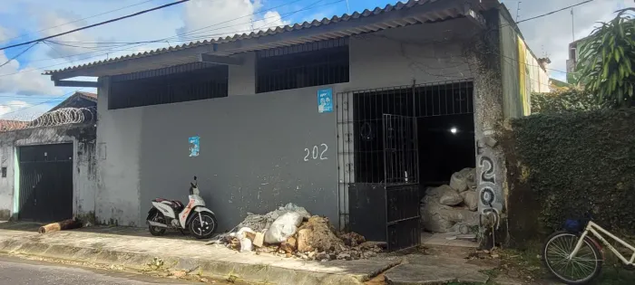 Áurea Emmanuele Corretora : Vende Galpão no Conj.Orlando Lobato